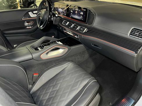 New 2026 Mercedes-Benz Maybach GLS 600 4MATIC image 16