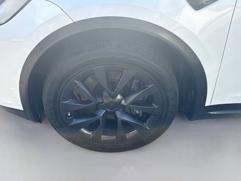 Used 2020 Tesla Model X Long Range image 36