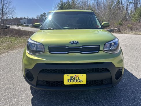 Used 2017 Kia Soul FWD image 2