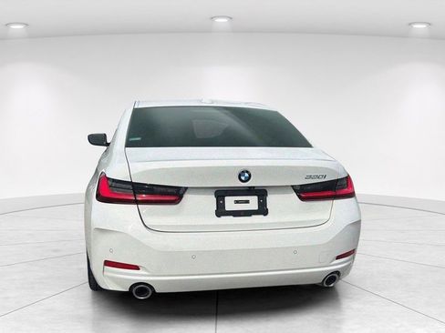 New 2025 BMW 330i Sedan w/ Convenience Package RWD image 5