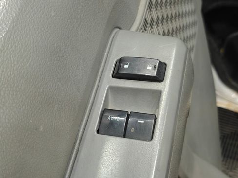 Used 2011 Ford E-150 and Econoline 150 w/ PWR Group RWD image 31