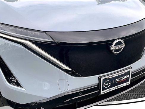 Used 2024 Nissan Ariya FWD image 32