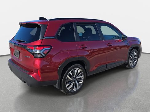 Used 2025 Subaru Forester Touring image 5
