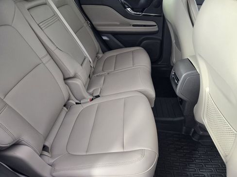 Used 2024 Lincoln Corsair FWD image 34