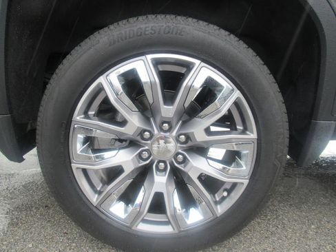 Used 2025 GMC Sierra 1500 Denali w/ Denali Reserve Package AWD/4WD image 8
