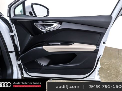 Used 2022 Audi Q4 e-tron Prestige image 25