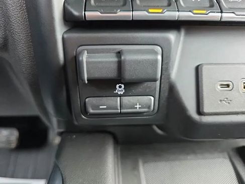 Used 2019 GMC Sierra 1500 AT4 w/ Technology Package image 29