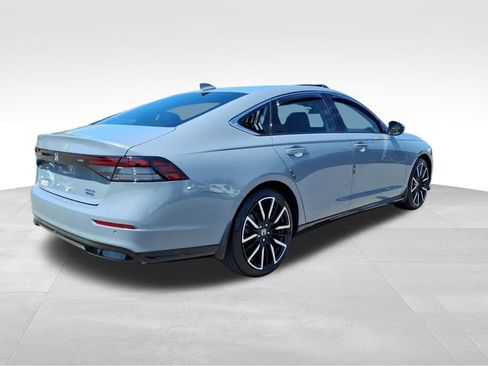 Used 2024 Honda Accord Touring image 27