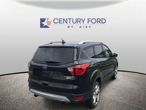 Used 2019 Ford Escape Titanium AWD/4WD image 3