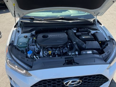 Used 2020 Hyundai Veloster Turbo image 23