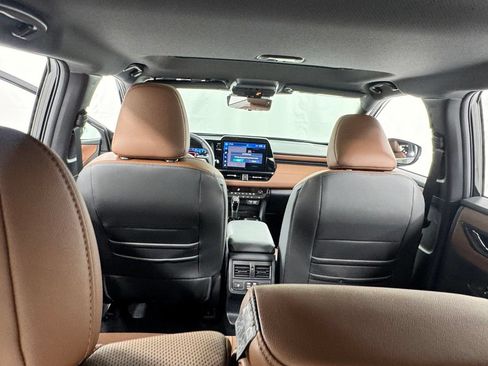 New 2026 Subaru Outback Touring XT AWD/4WD image 18