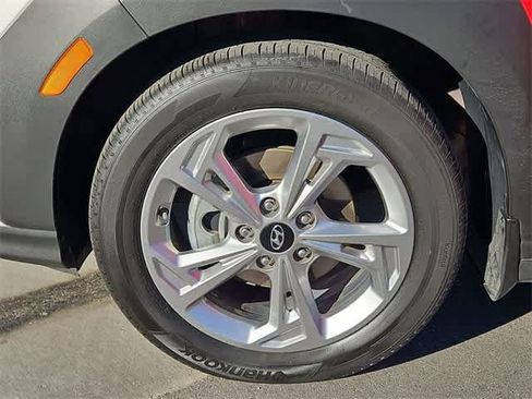 Used 2022 Hyundai Kona SEL w/ Cargo Package image 13