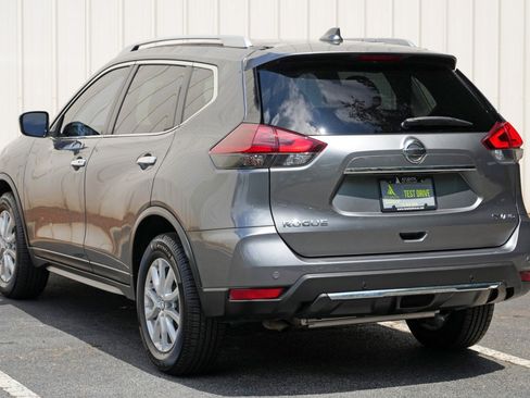 Used 2020 Nissan Rogue SV AWD/4WD image 45