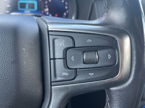 Used 2022 Chevrolet Suburban LT image 23