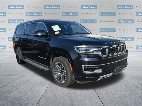 Used 2024 Jeep Wagoneer L Series II w/ Flexible Seating Group AWD/4WD image 3