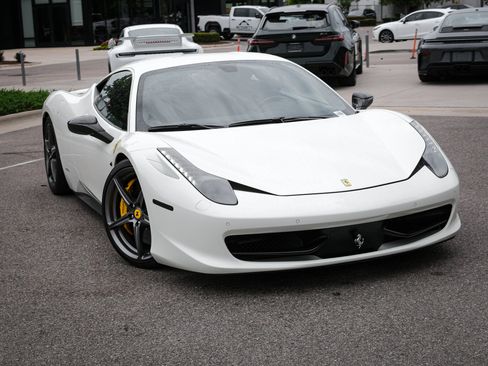 Used 2012 Ferrari 458 Italia Coupe RWD image 2