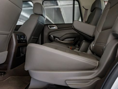 Used 2020 GMC Yukon Denali w/ Denali Ultimate Package image 39