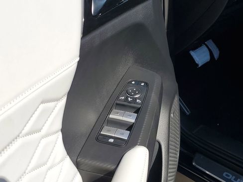 New 2026 Mitsubishi Outlander SEL FWD image 16