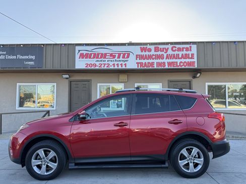 Used 2015 Toyota RAV4 XLE FWD image 6