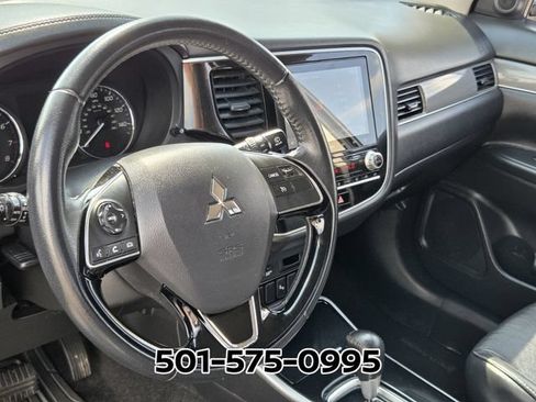 Used 2020 Mitsubishi Outlander FWD image 8
