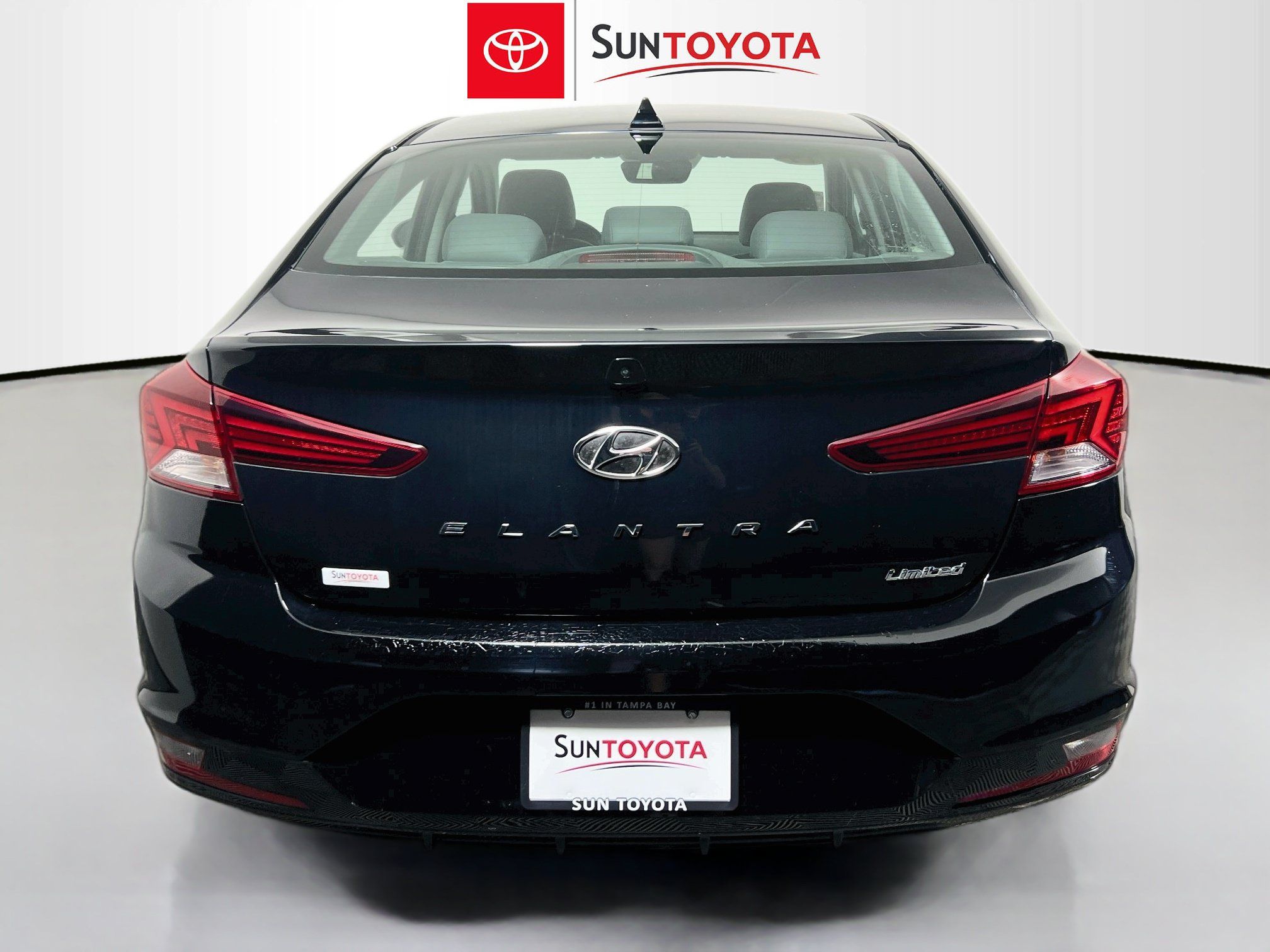 Used 2019 Hyundai Elantra Limited w/ Cargo Package FWD image 5