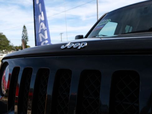 Used 2016 Jeep Patriot Sport w/ Power Value Group image 11