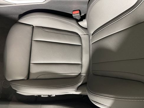 Used 2025 BMW i4 xDrive40i w/ Premium Package image 23