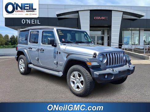 Used 2018 Jeep Wrangler Unlimited Sport S AWD/4WD image 1