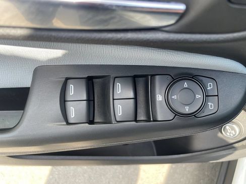 Used 2024 Buick Envista Preferred w/ Convenience I Package FWD image 16