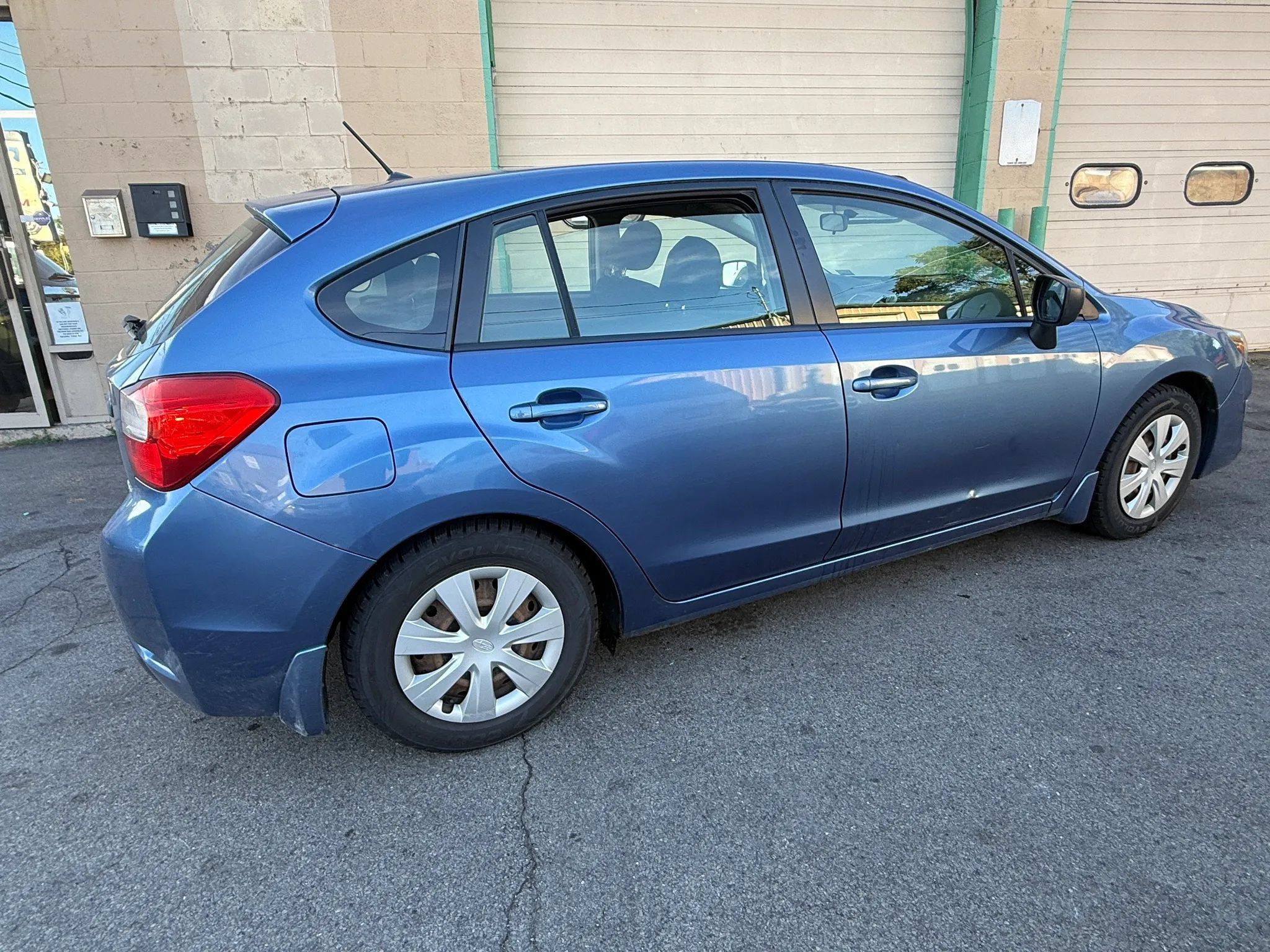Used 2015 Subaru Impreza 2.0i AWD/4WD image 6