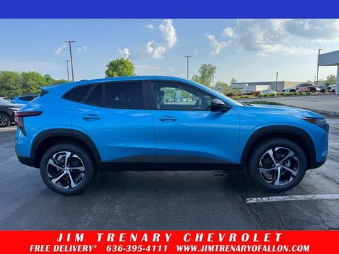 New 2026 Chevrolet Trax RS FWD image 1