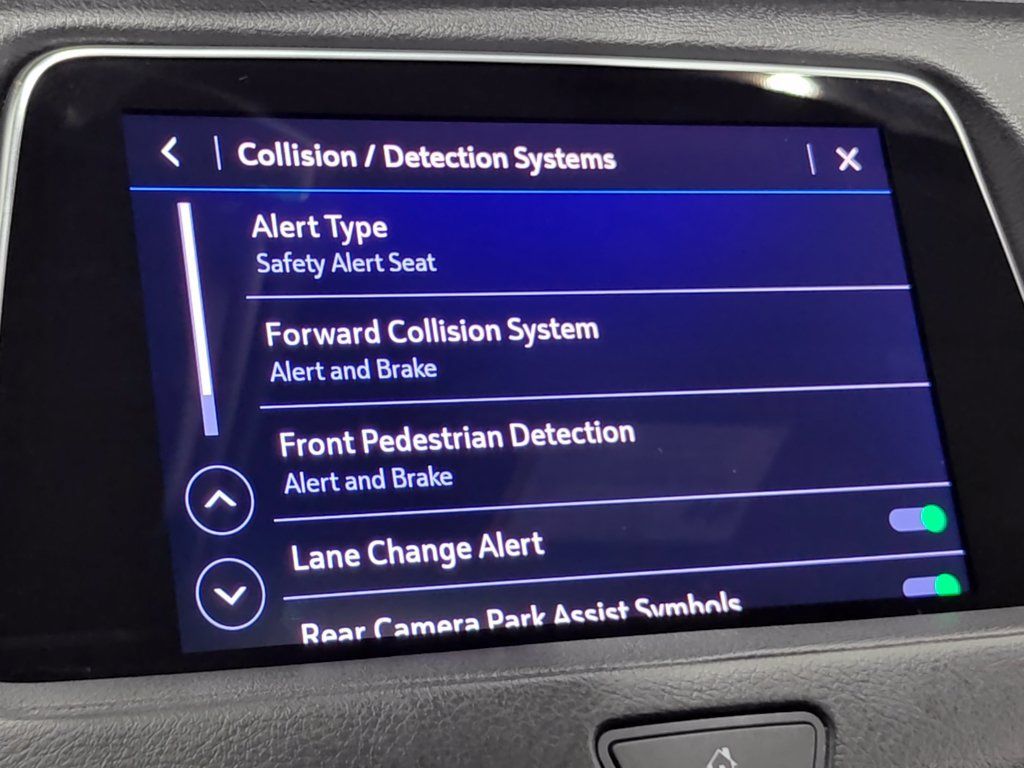 Used 2023 Cadillac XT4 Luxury AWD/4WD image 46