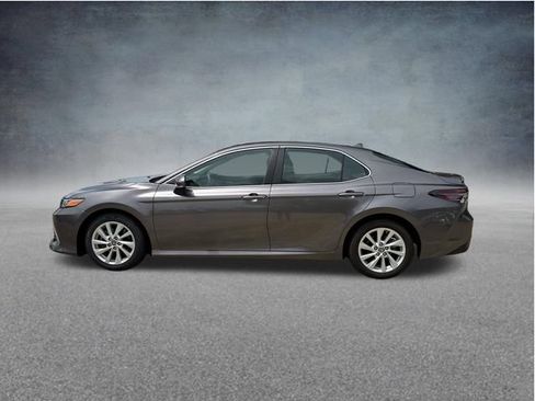 Used 2023 Toyota Camry LE FWD image 6