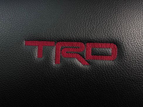 Used 2018 Toyota 4Runner TRD Off-Road Premium w/ Convenience Package image 10