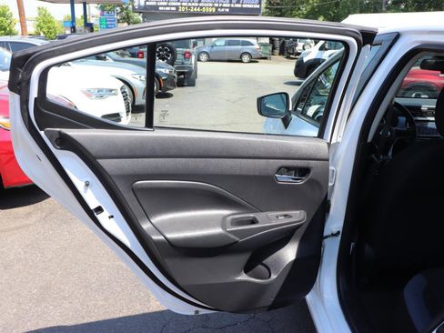 Used 2024 Nissan Versa SV FWD image 23