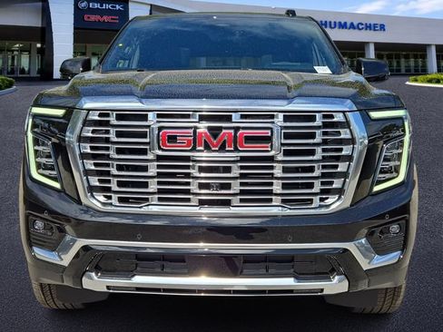 New 2026 GMC Yukon Denali w/ Denali Reserve Package AWD/4WD image 2
