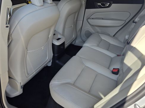 New 2026 Volvo XC60 T8 Ultra w/ Protection Package Premier image 31