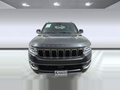 Used 2024 Jeep Wagoneer L Series II w/ Flexible Seating Group AWD/4WD image 6