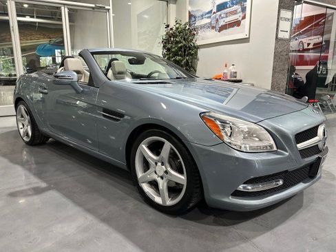 Used 2013 Mercedes-Benz SLK 250 image 16