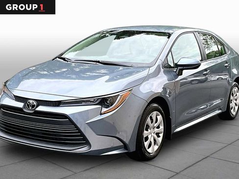 Used 2026 Toyota Corolla LE FWD image 1