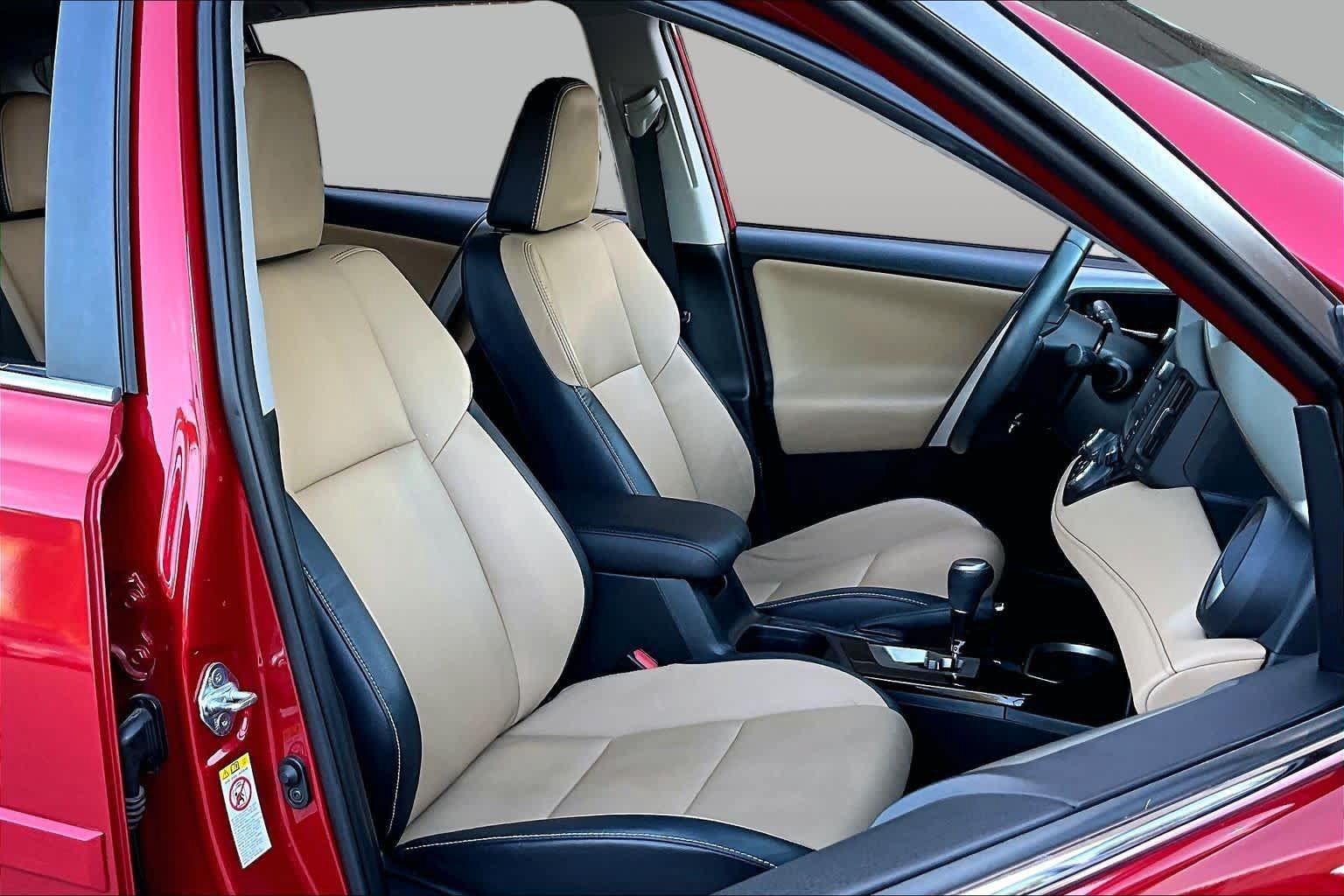 Used 2016 Toyota RAV4 Limited w/ Advanced Technology Package FWD image 9
