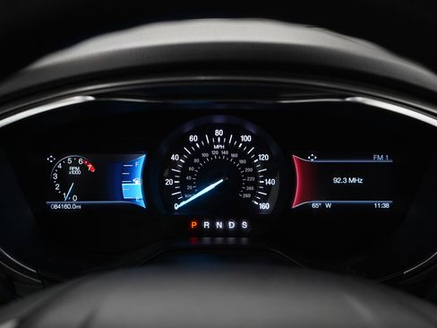 Used 2020 Ford Fusion SE image 23