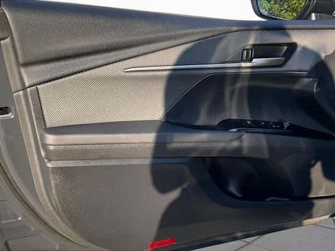 Used 2025 Toyota Camry SE w/ Convenience Package FWD image 21