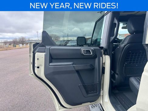New 2026 Ford Bronco Badlands AWD/4WD image 17
