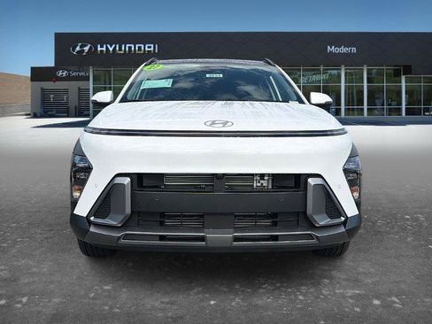 New 2027 Hyundai Kona Limited FWD image 2