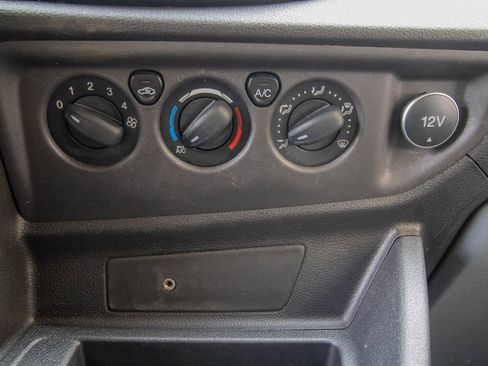 Used 2019 Ford Transit 150 130 Low Roof RWD image 22