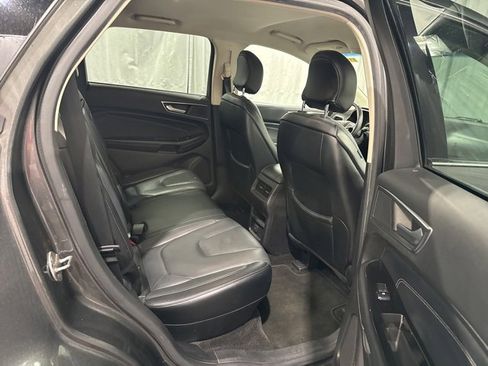 Used 2017 Ford Edge Titanium image 15