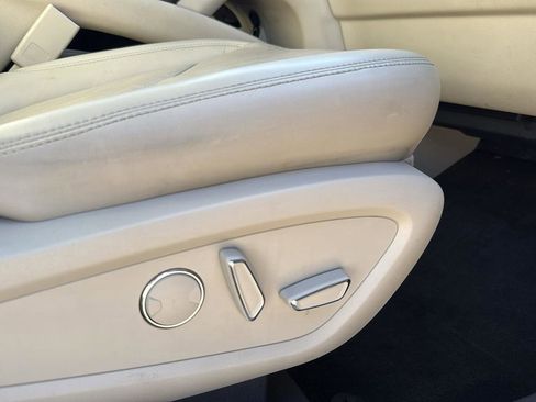 Used 2020 Lincoln Nautilus Reserve w/ Equipment Group 201A image 25