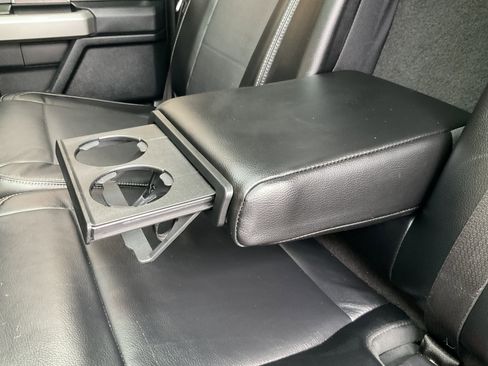 Used 2015 Ford F150 Lariat w/ Max Trailer Tow Package image 39