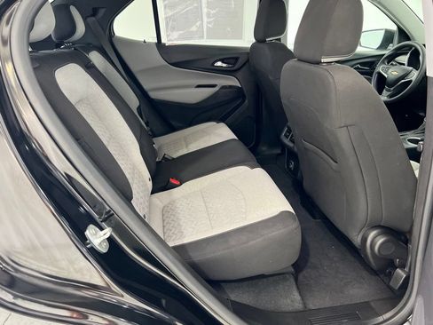 Used 2022 Chevrolet Equinox LS w/ LS Convenience Package FWD image 23